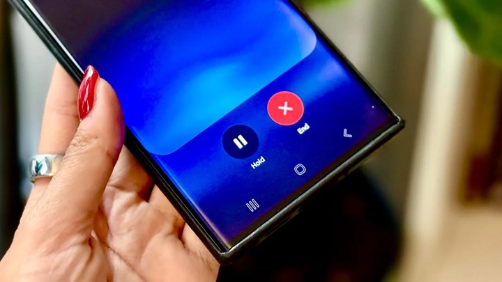 Samsung, Gemini'yi güç tuşuna yerleştirmeyi düşünüyor