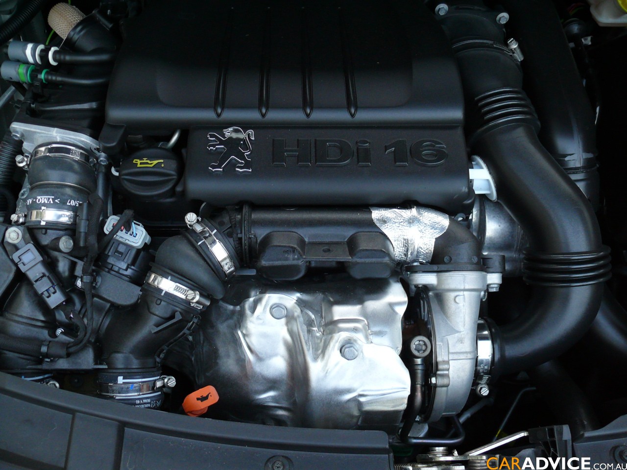 Пежо 307 какие двигатели. Двигатель Пежо 407 1.6 HDI. 1 6 HDI Peugeot. Пежо 308 двигатель 1.6. Peugeot 307 1.6 HDI.