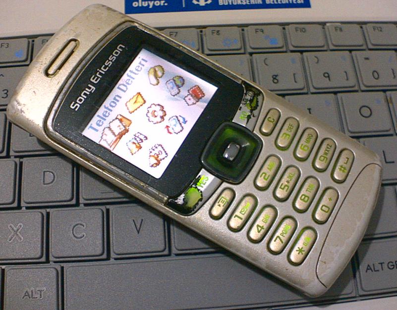 Ericsson t100. Сони Эриксон т230. Sony Ericsson t600. Сони Эриксон т 230 i. Sony Ericsson 230i.