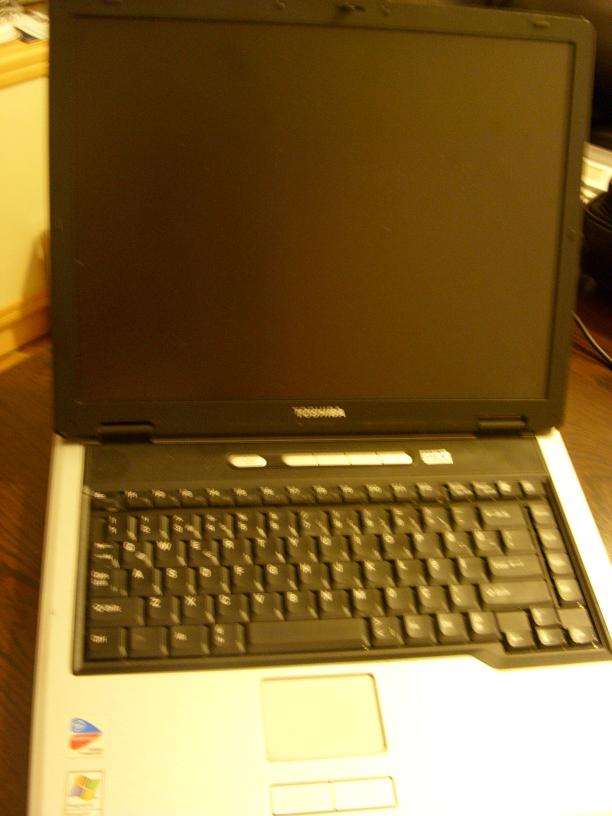  Toshiba Satellite SA50-109 - 80 GB-1.6-1 GB -XP / 320 TL